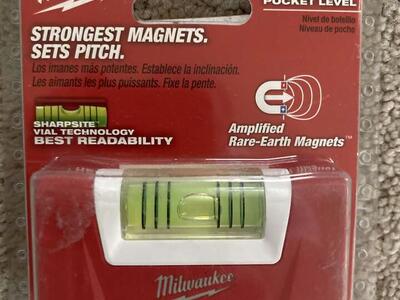 Milwaukee Pocket Level