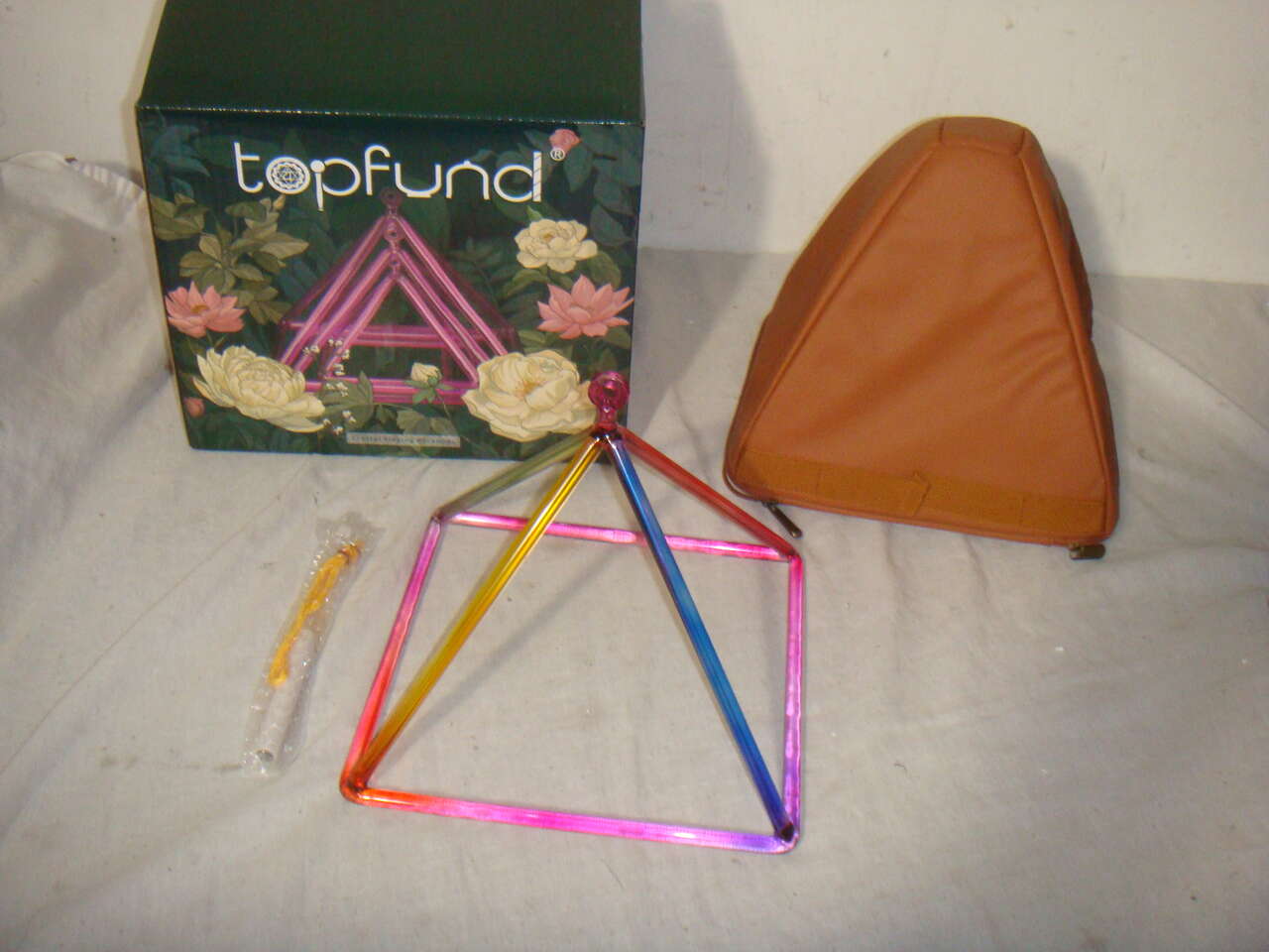 TOPFUND RAINBOW 10" CRYSTAL SINGING PYRAMID WITH CASE