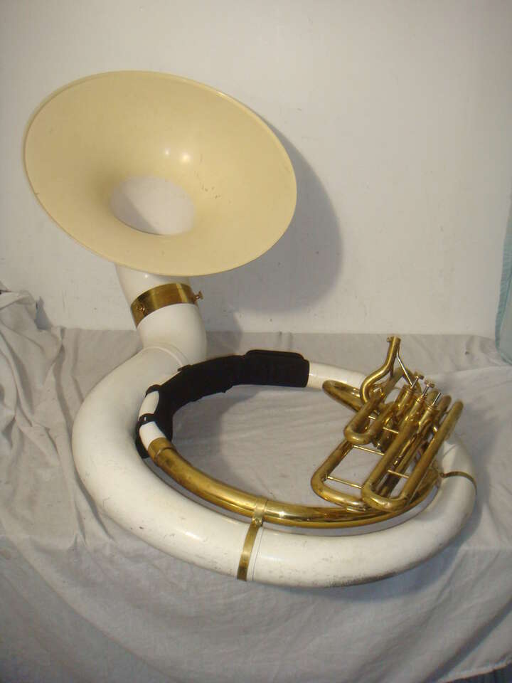 Jupiter Jsp1000 Qualifier Fiberglass Sousaphone Tuba With Hard Case -READ!