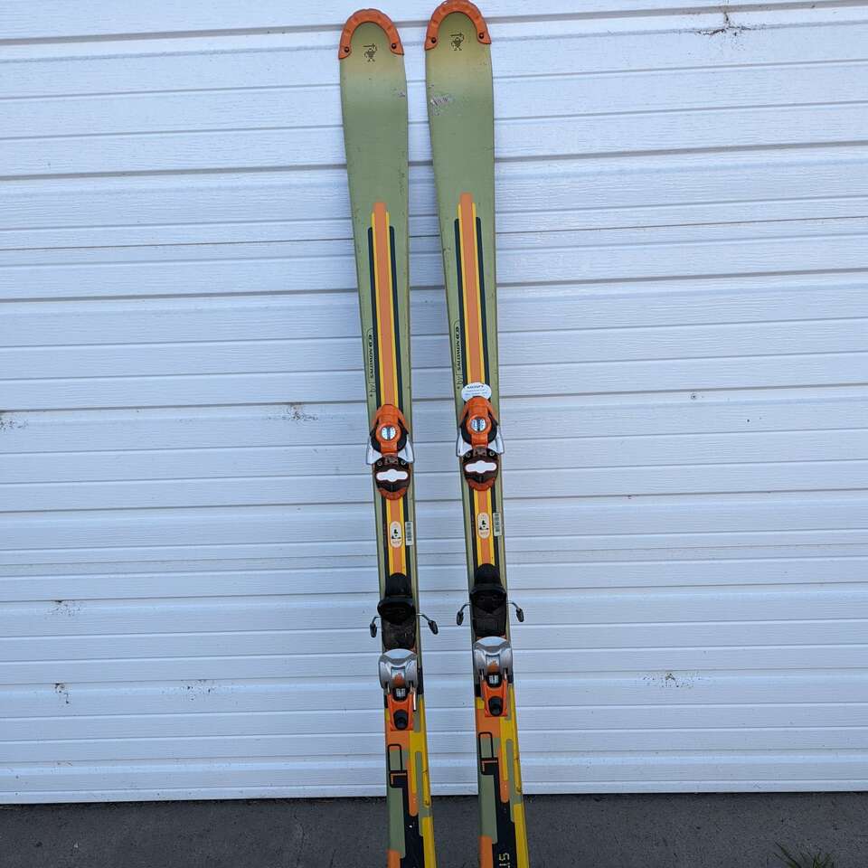 SolomoSnow Trip skis Solomon bindings $30