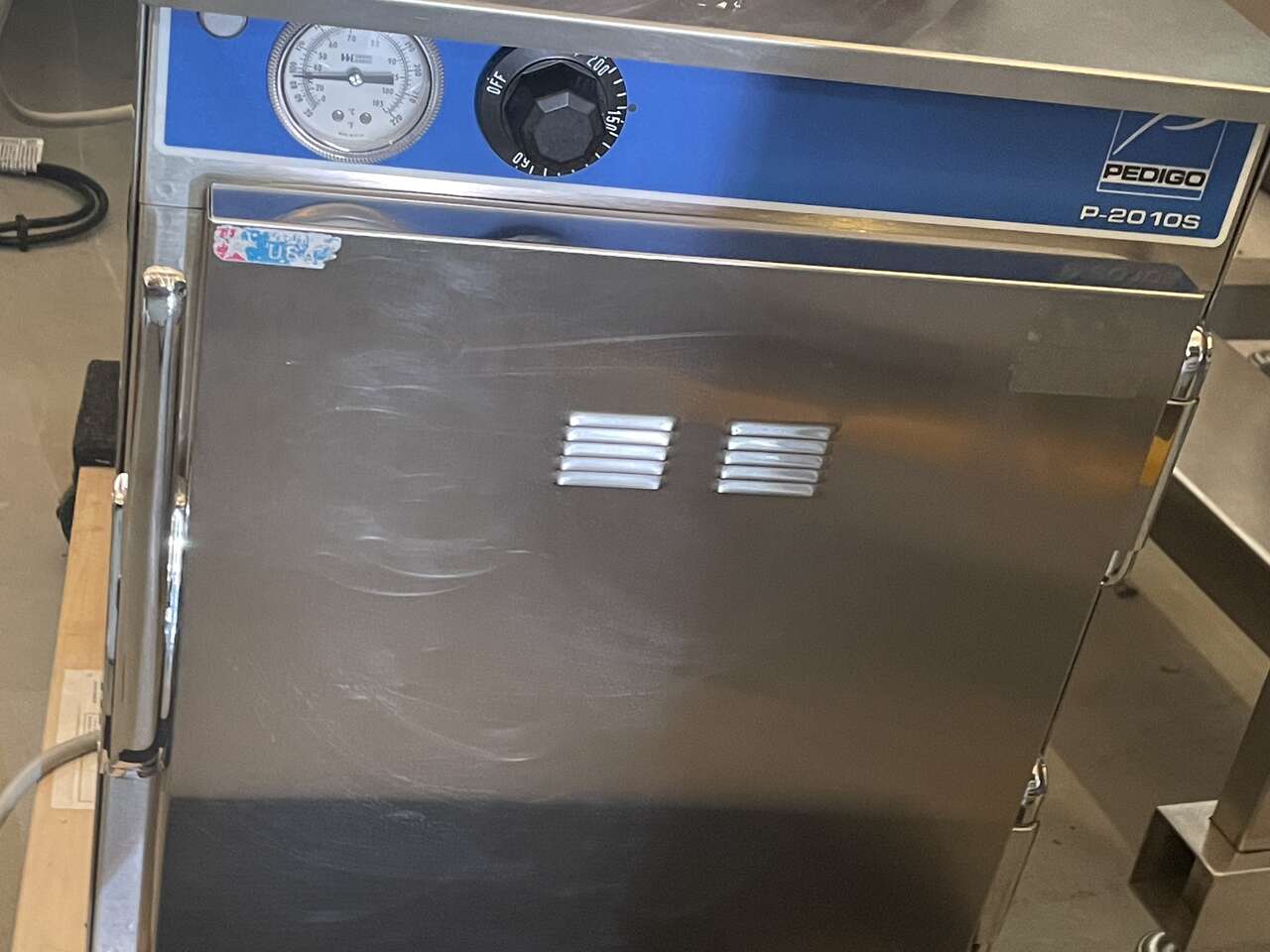 Pedigo P2010S blanket warmer