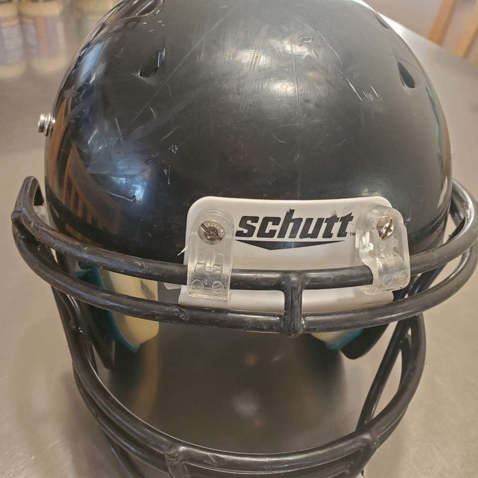 Schutt Medium Youth Helmet