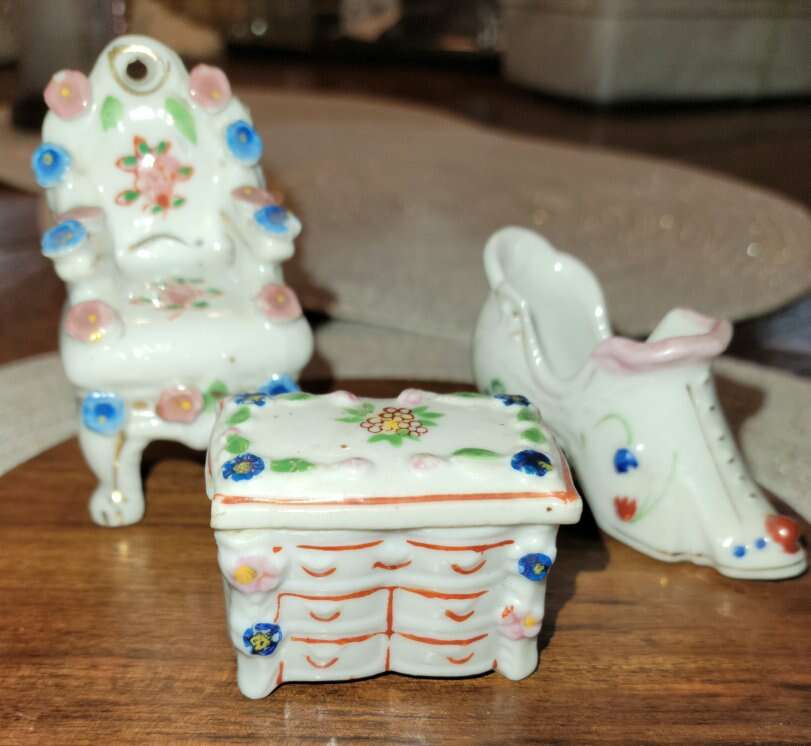 'Made in Occupied Japan' Victorian Style Set