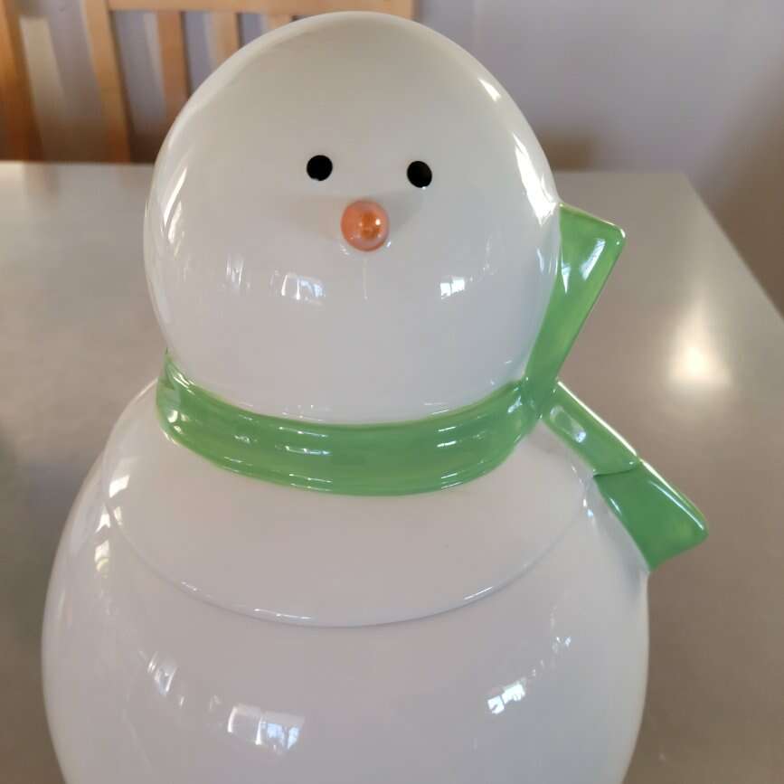 Minimalist Snowman Cookie Jar