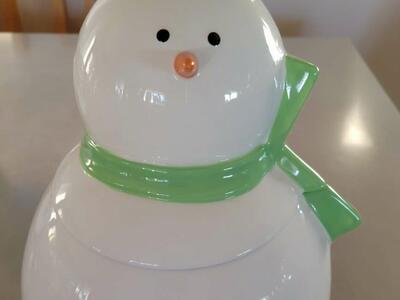 Minimalist Snowman Cookie Jar