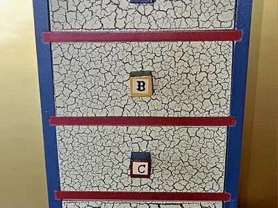 Vintage NEW (NOS) Crackle Finished Jewelry Chest