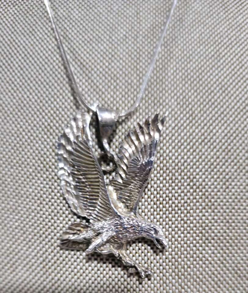 Vntg, Detailed Sterling Silver Eagle W/SS Chai