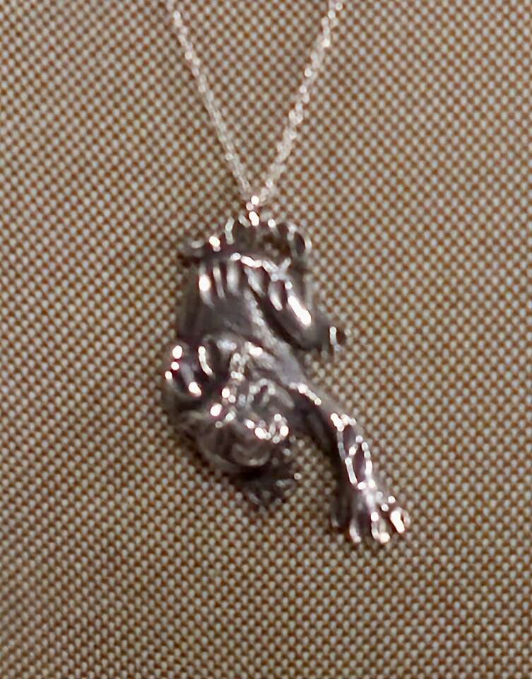 Vntg. Sterling Silver Crouching Lion W/SS Chain