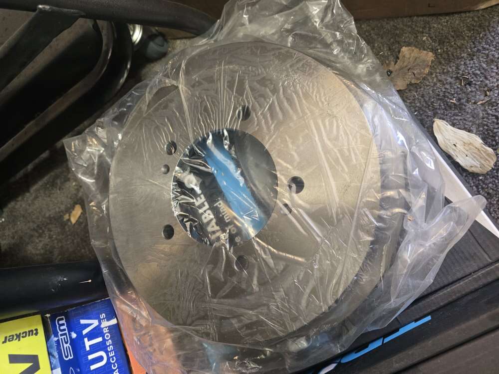 Suzuki XL7 rear brake set