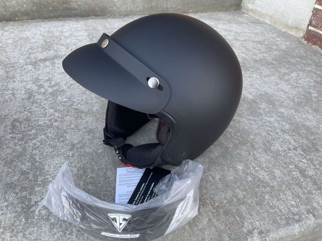 Jaga Solen KY-207V DOT Cert. Helmet Size Medium