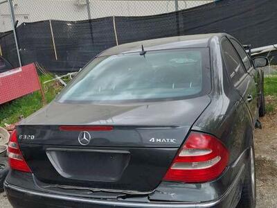 2004 Mercedes e320