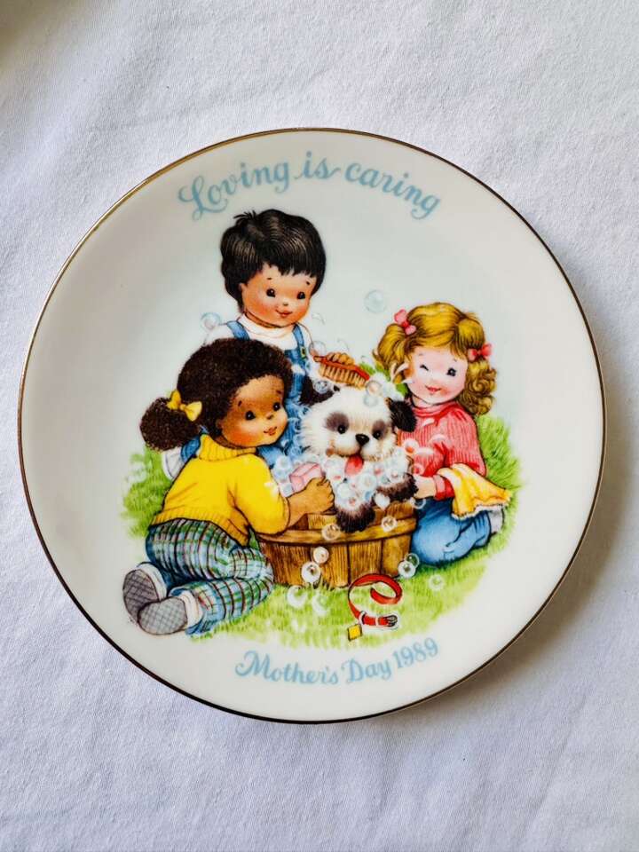 Avon Mothers Day 1989 and 1991 Collectible Plates