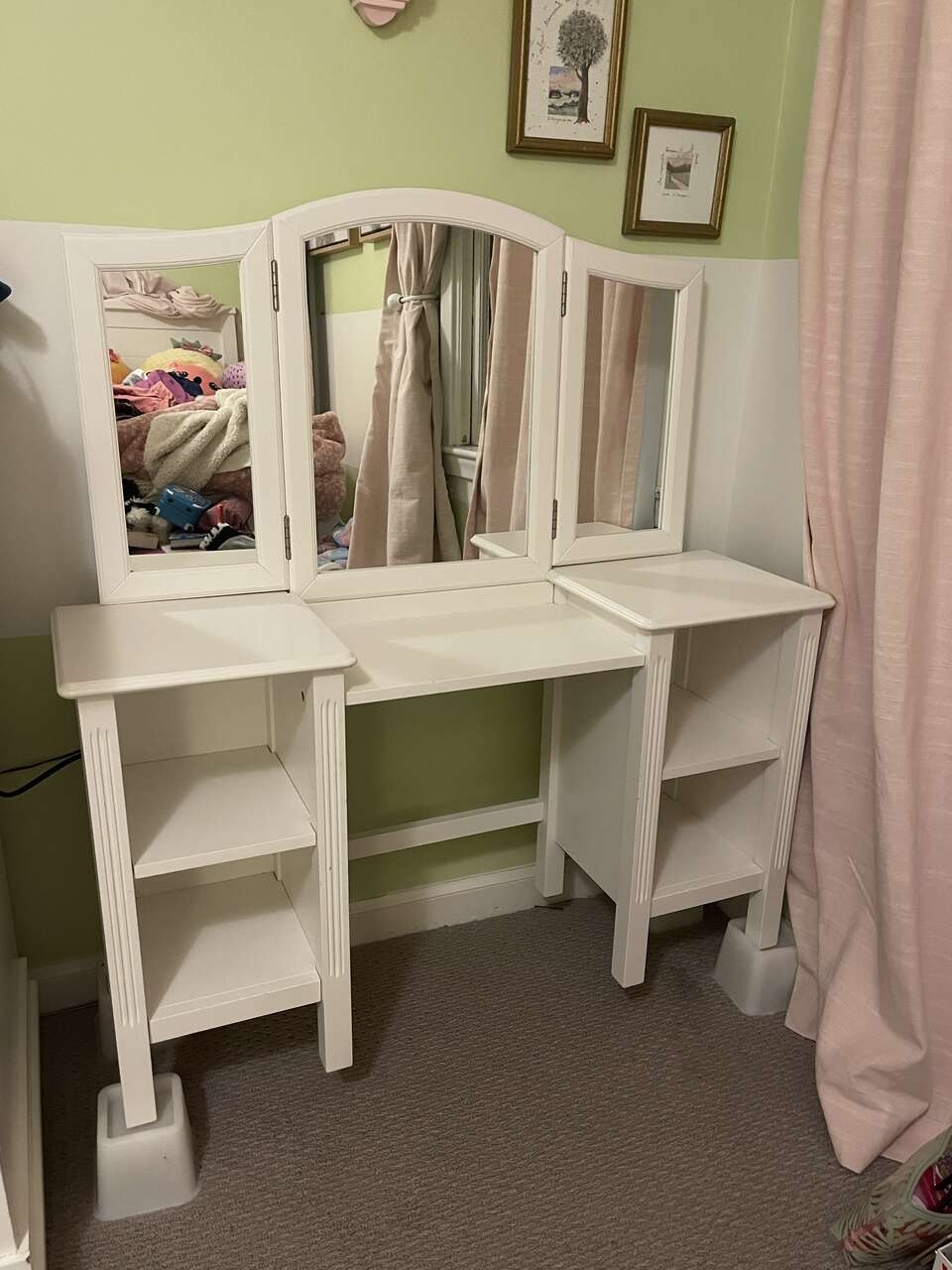 Pottery barn little girl clearance vanity