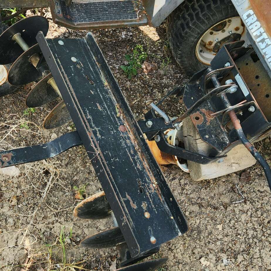 Craftsman Garden Tractor attach… Home and Garden