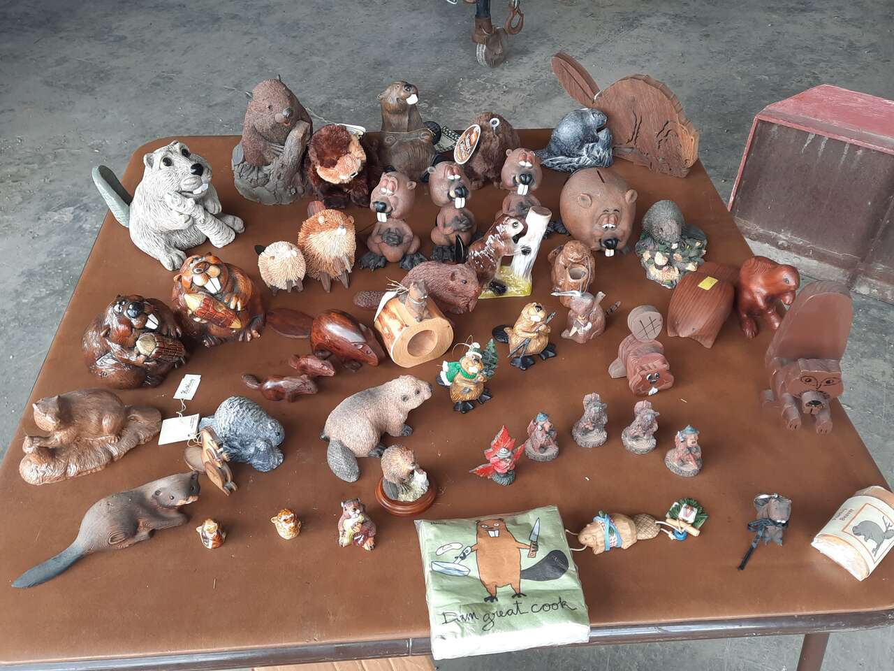 Figurines