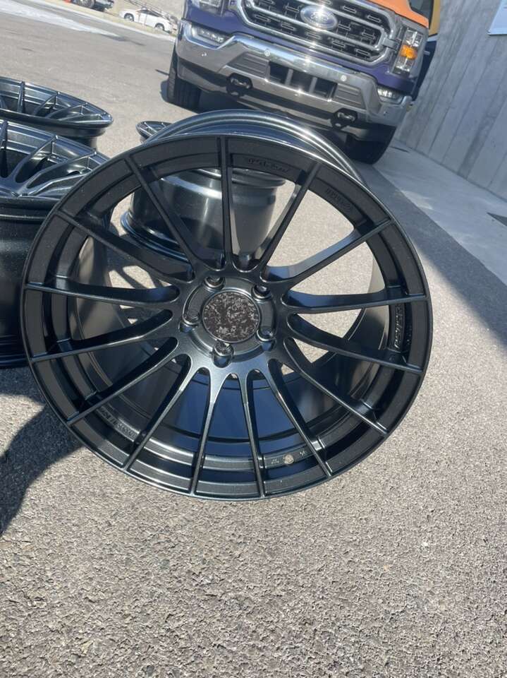 enkei rs05rr 5x114.3 18x10.5 +25