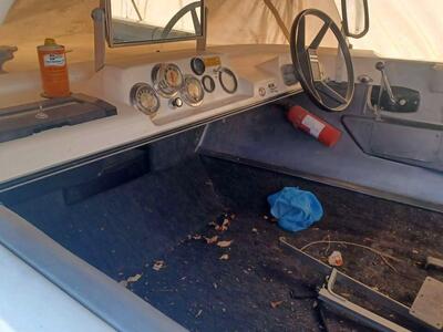 70s jetboat with a Ford Motor