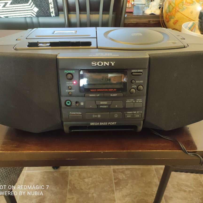 Sony CFD-S33 CD,radio cassette recorder
