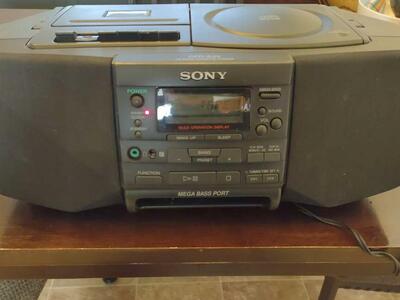 Sony CFD-S33 CD,radio cassette recorder