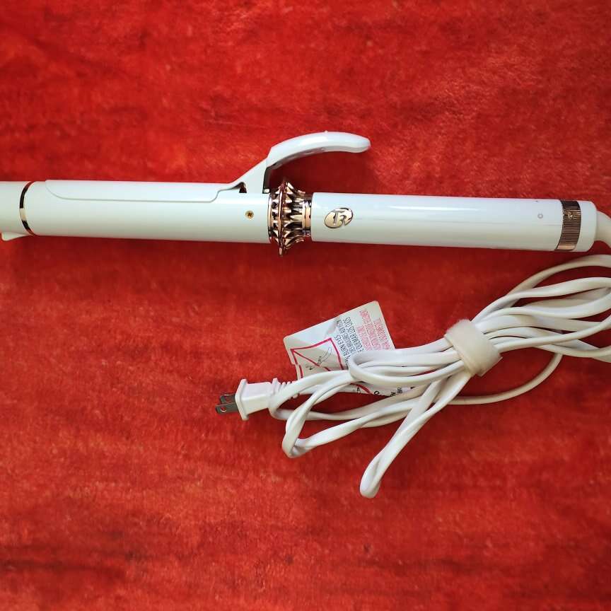 T3 micro twirl curling iron