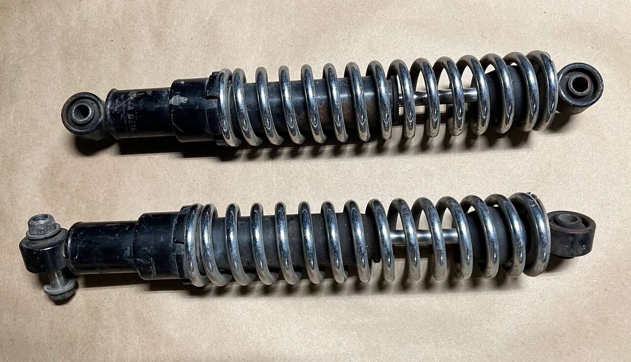 Triumph 650 Girling Shocks (1971)