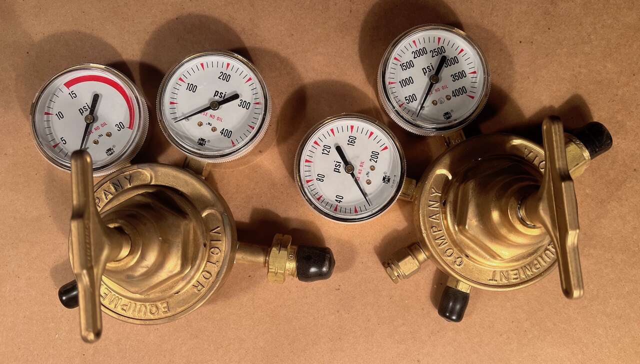Victor Oxygen & Acetylene Regulator Set Welding Half-Price!