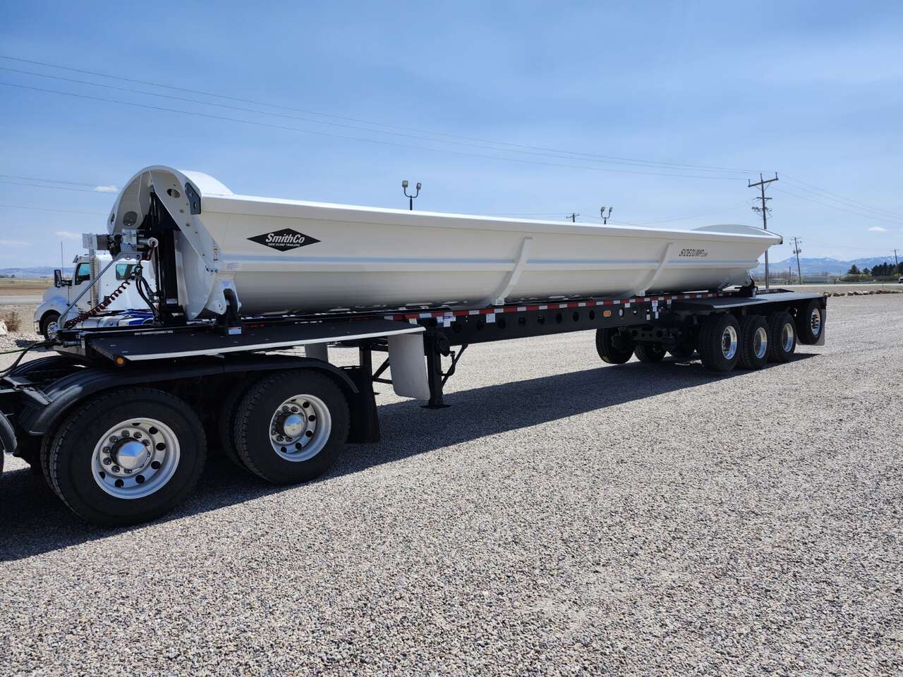 2025 SMITHCO SX4-4936