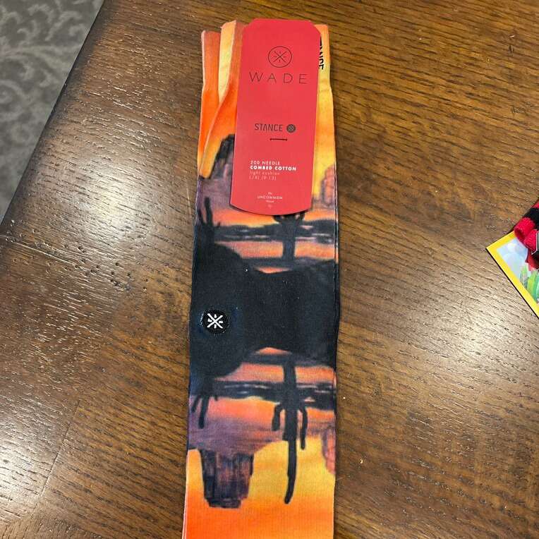 New Stance Socks Size L-XL 9-13