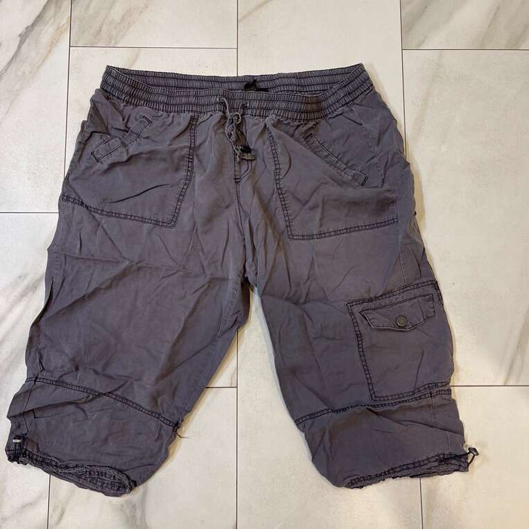 Lane Bryant size 18/20 Capris