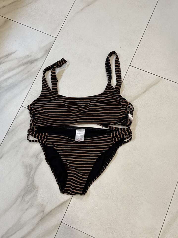 Xhilaration Size Medium Two Piece Swimming Suit.