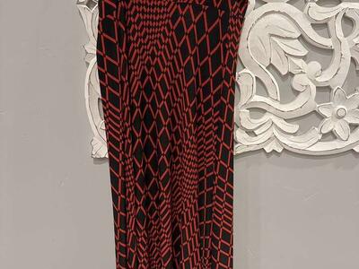 Size XL Maxie Skirt Red And Black