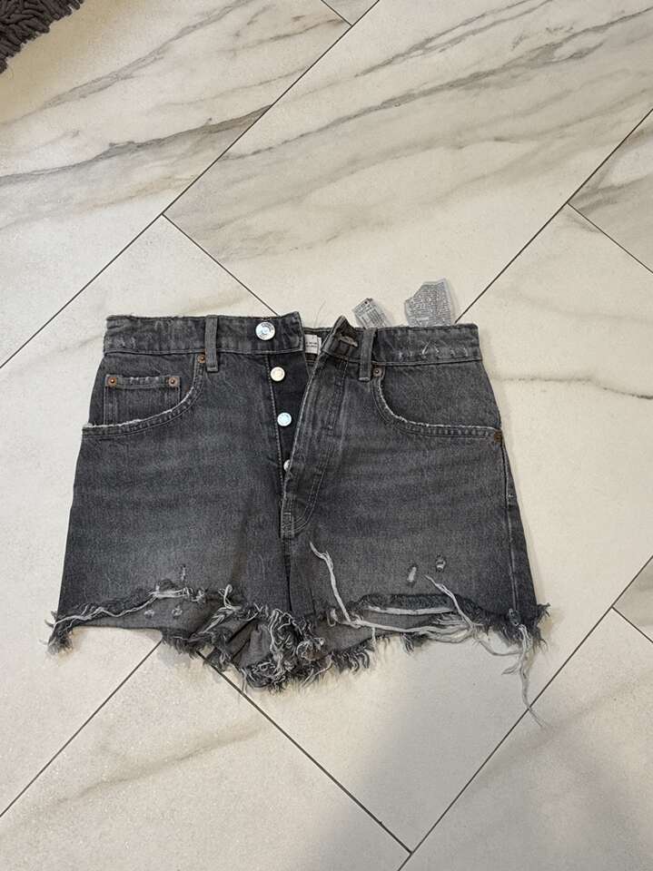 Zara Size 4 Button Fly Gray Wash