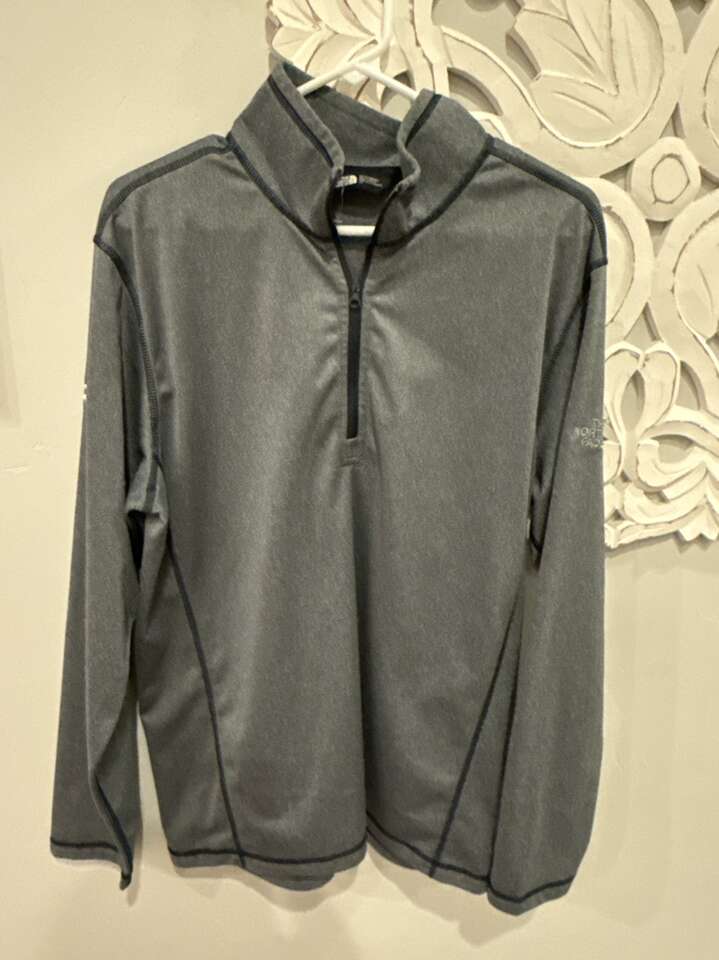 Size Large North Face Quarter Zip Long Sleeve.