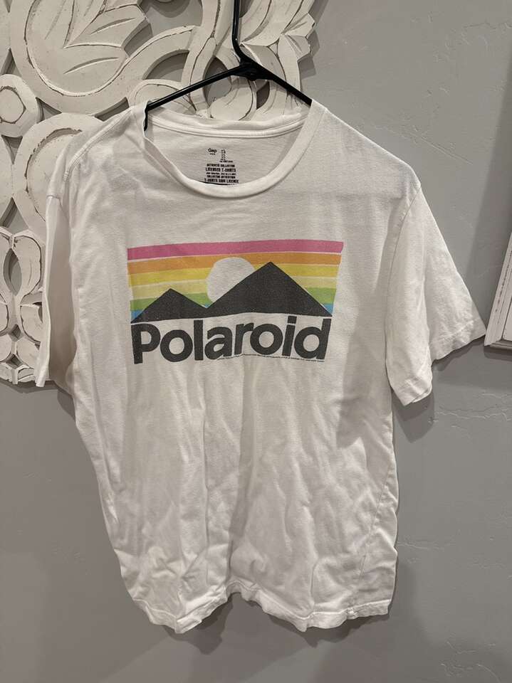 Gap Size Large White T-Shirt