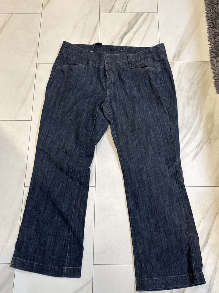 Maurices Size 20R Trouser Jeans.