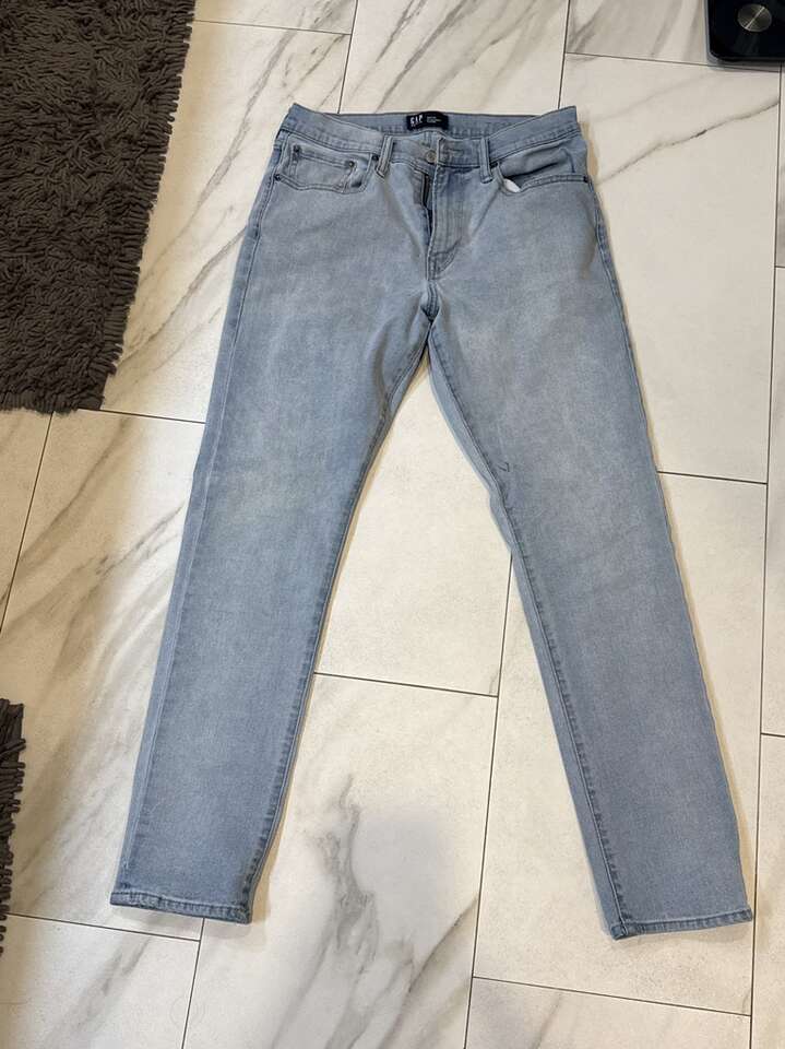 Gap Size 32 X 32 Straight Taper Jeans