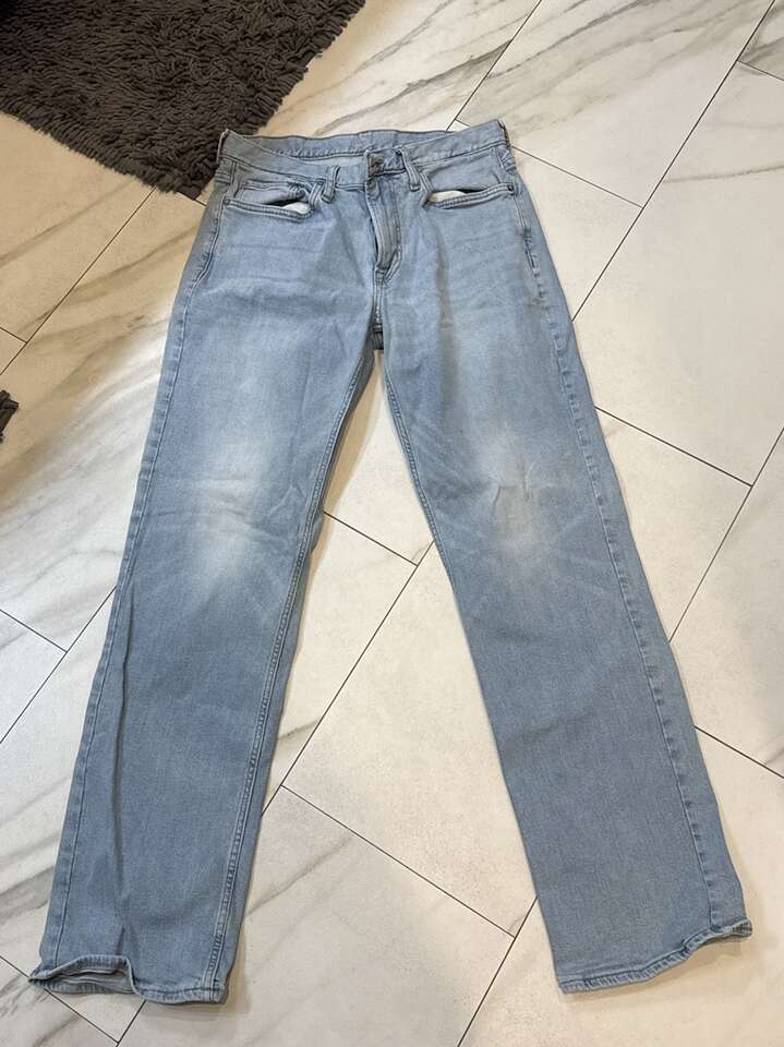 Old Navy Size 30 X 32 Loose Jeans