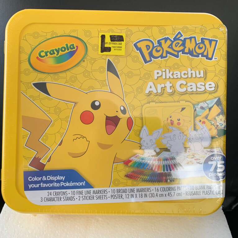 Pokemon Crayola Pikachu Art Set