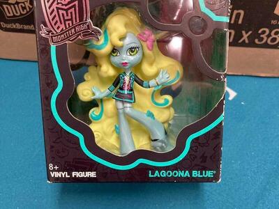 Doll Monster High Lagoona Blue Vinyl Figure. New