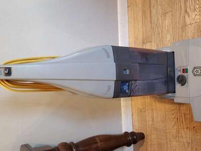 Lindhaus lw38 commercial hard surface floor scrubb