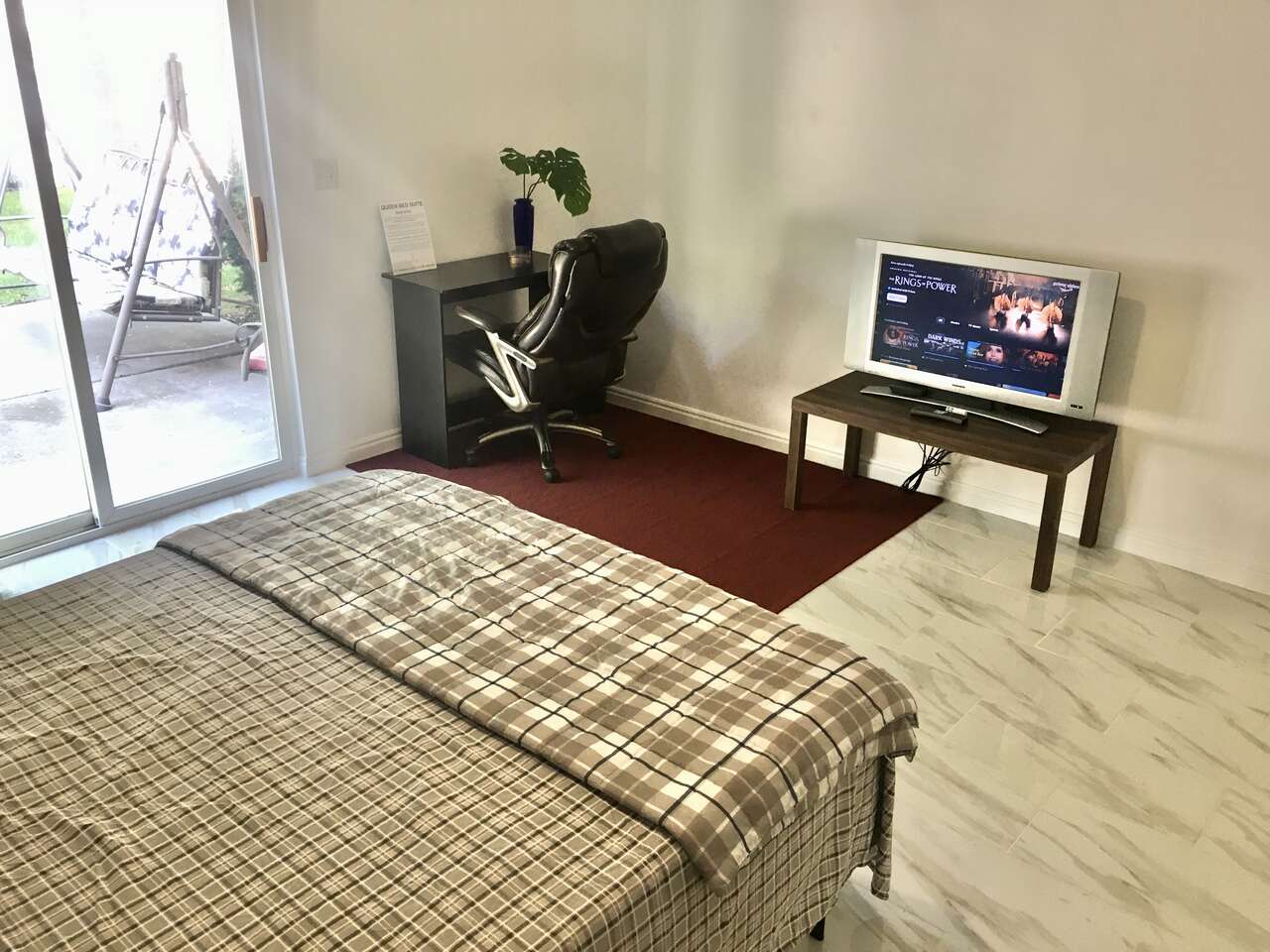 Furnished Private Room with Shared Bath