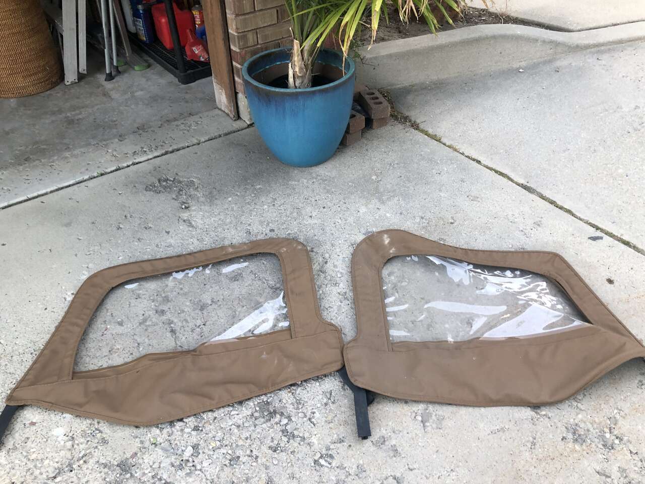 Jeep Wrangler windows