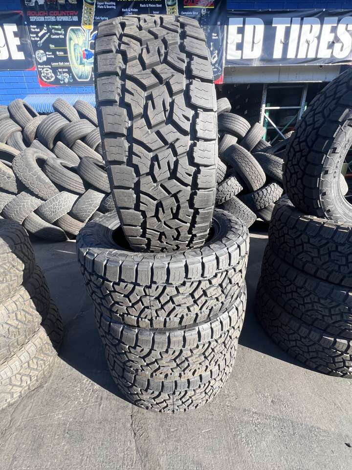 SET OF LT285/55R20 TOYO OPEN COUNTRY A/T LOAD RANGE E 10PLY ,WITH 55.000 MILES WARRANTY AWESOME DEAL
