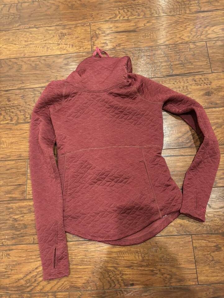 Marmot Women's Sweater Size XS Hardly Worn