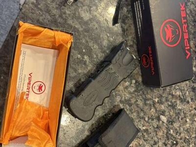 Vipertek Rechargable Stun Gun Black