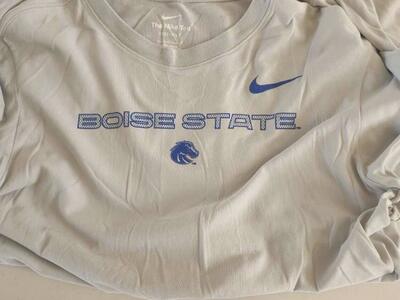 Nike Boise State longsleeve Large