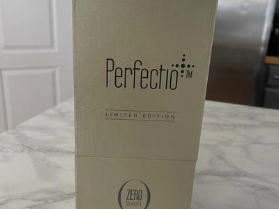 Facial Red LED Light. Collagen. Anti-aging