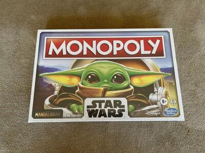 NEW Monopoly: Star Wars Mandalorian