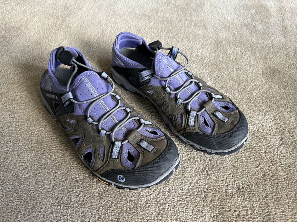 Merrell Castle Rock Waterproof Shoes, Women’s 10