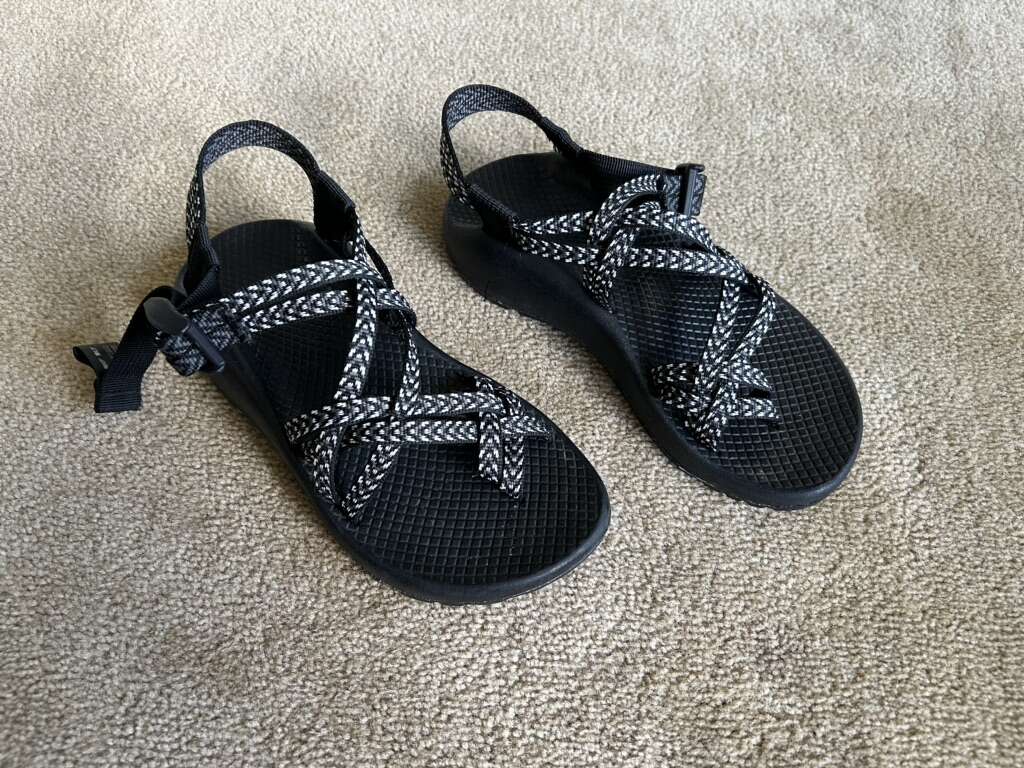 Black/white Chacos ZX/2 Classic, Women’s 5